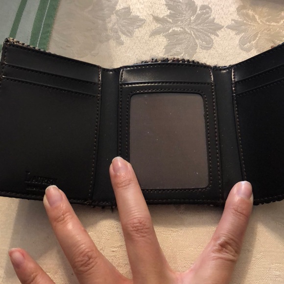Ralph Lauren Wallet - Picture 3 of 3
